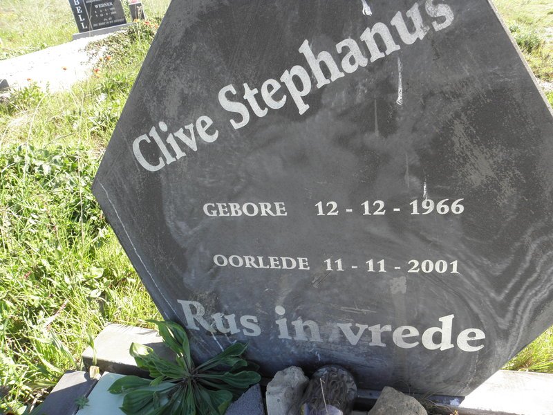 STEPHANUS Clive 1966-2001