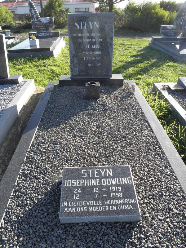 STEYN J.J.F. 1908-1988 &amp; Josephine Dowling 1919-1998
