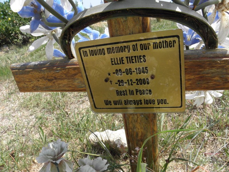 TIETIES Ellie 1945-2008