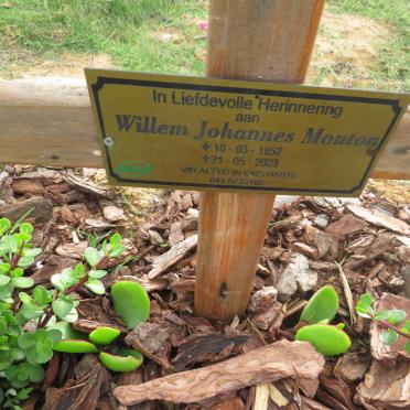 MOUTON Willem Johannes 1952-2023