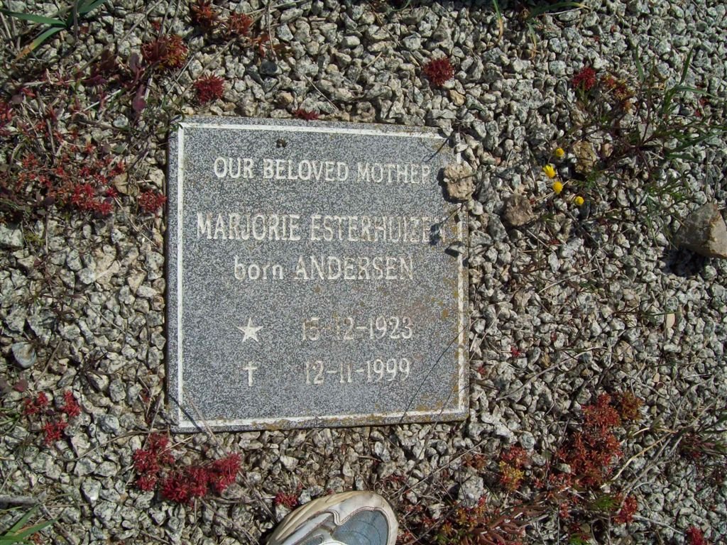 ESTERHUIZEN Marjorie nee ANDERSEN 1923-1999