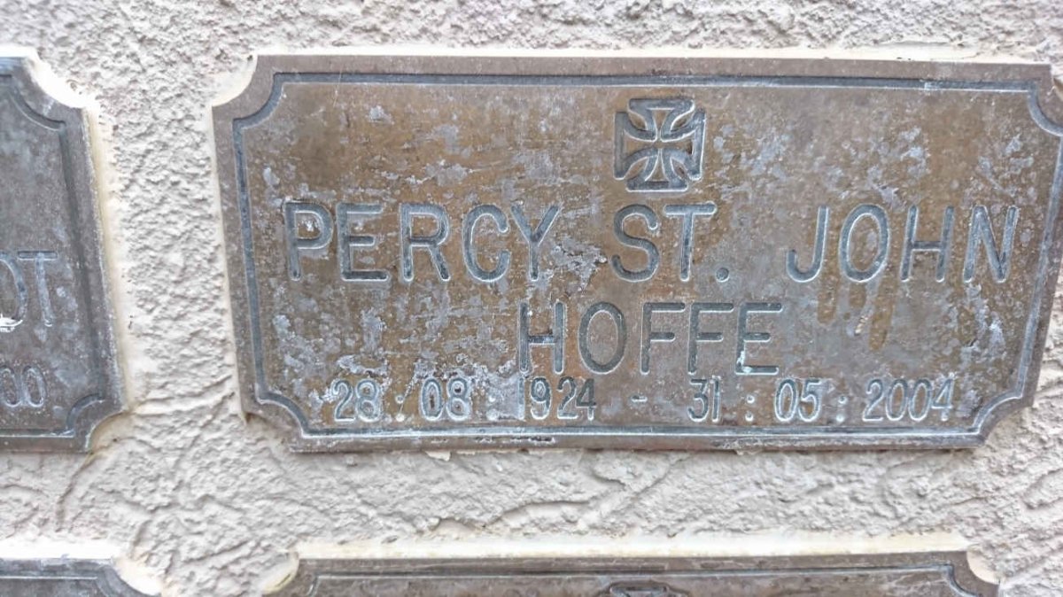 HOFFE Percy St. John 1924-2004