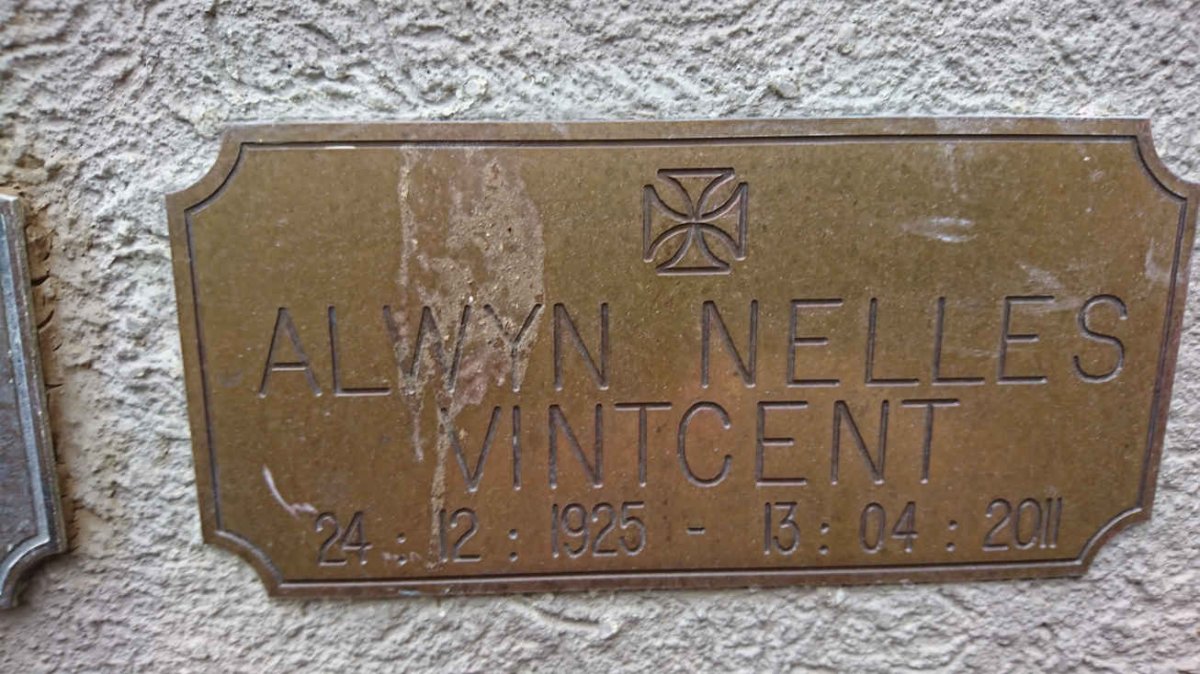 VINTCENT Alwyn Nelles 1925-2011