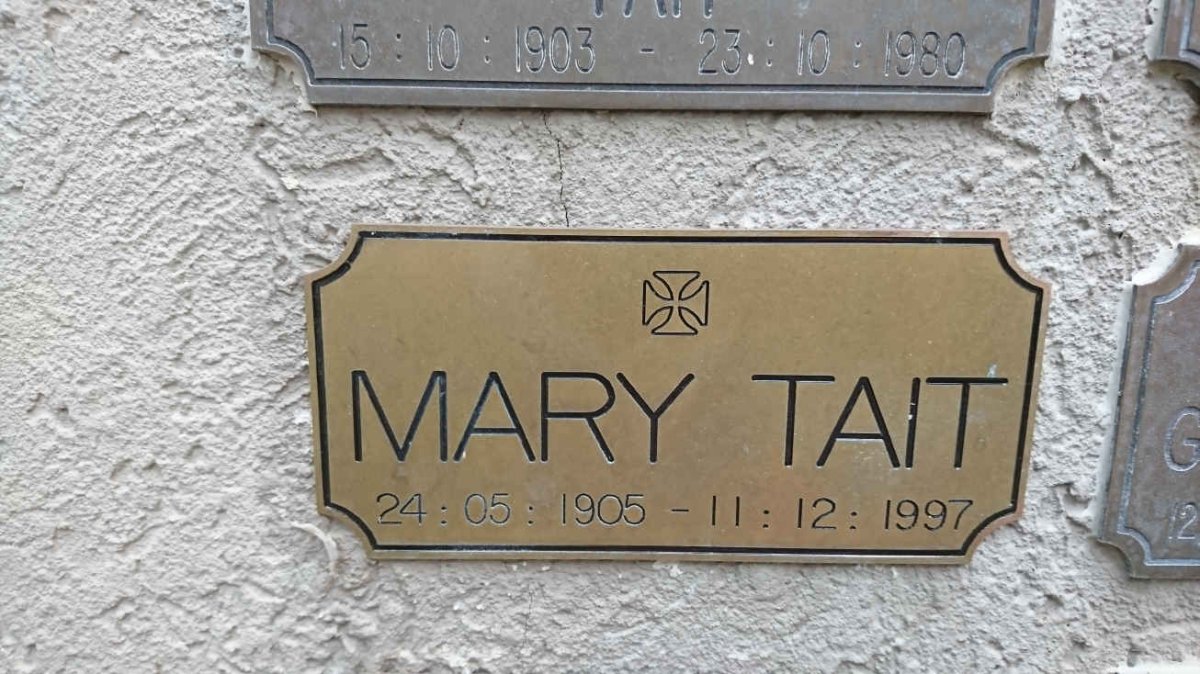 TAIT Mary 1905-1997