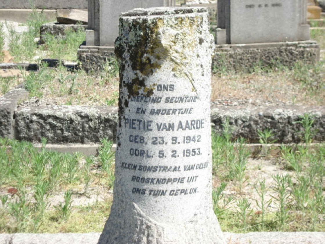 AARDE Pietie, van 1942-1953