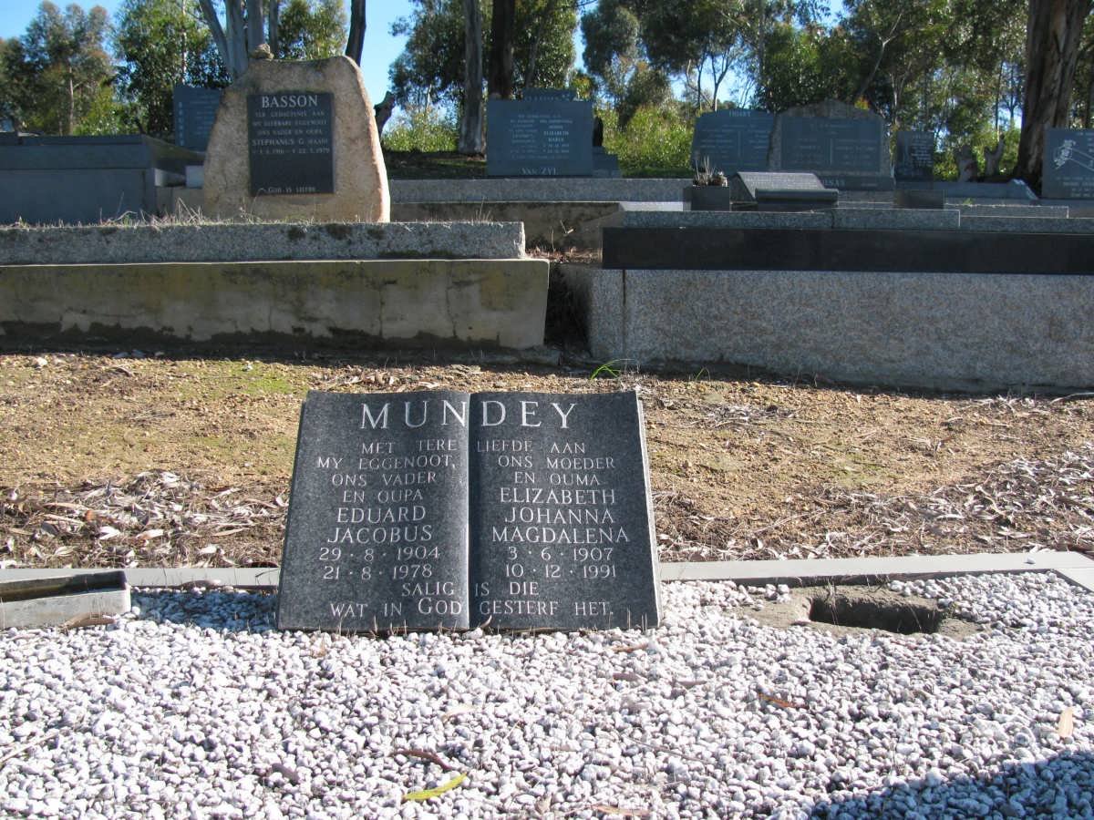 MUNDEY Eduard Jacobus 1904-1978 &amp; Elizabeth Johanna Magdalena 1907-1991