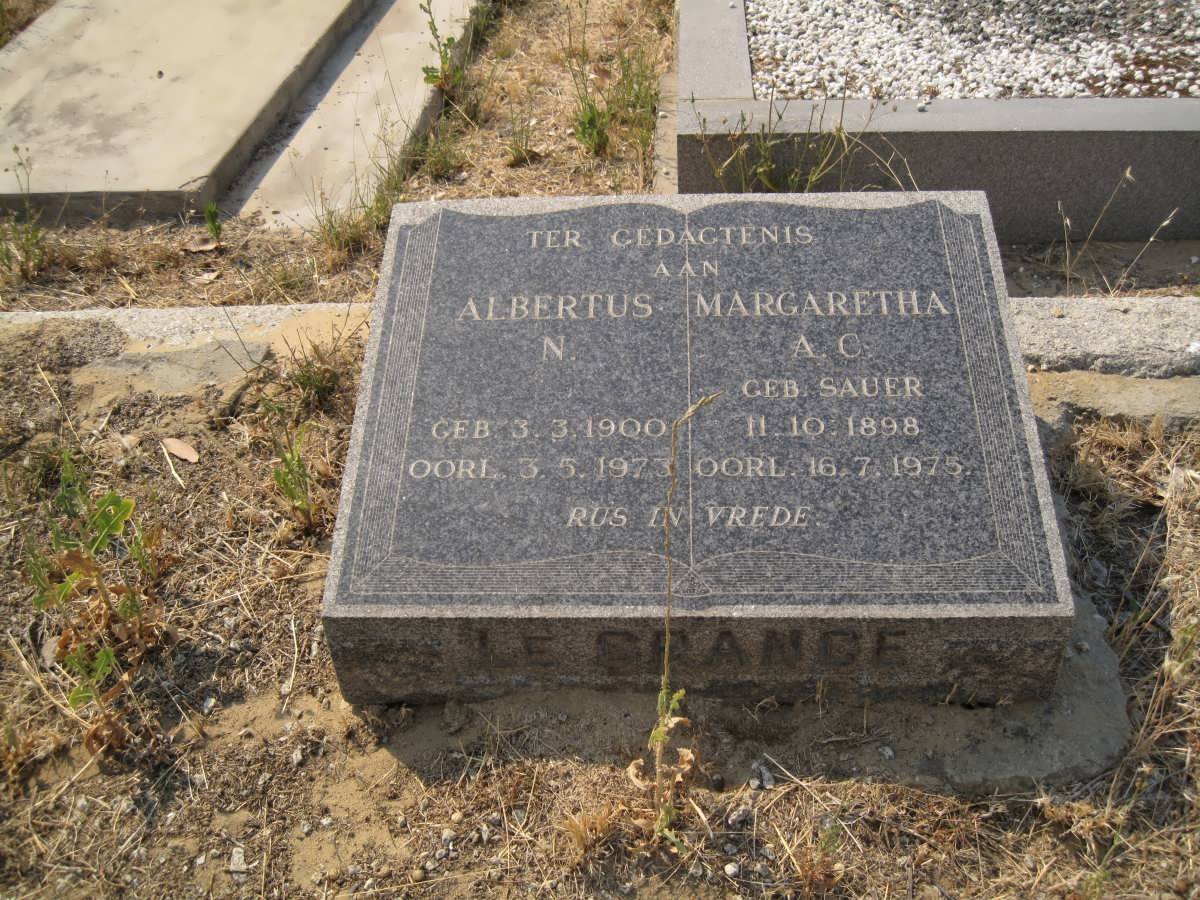 GRANGE Albertus N., le 1900-1973 &amp; Margaretha A.C. SAUER 1898-1975