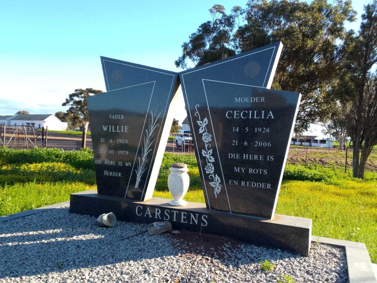CARSTENS Willie 1920-1979 & Cecilia 1924-2006