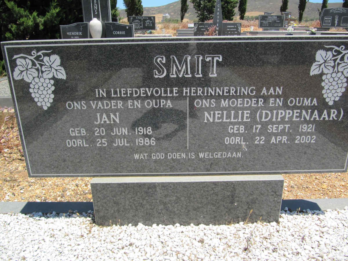 SMIT Jan 1918-1986 &amp; Nellie DIPPENAAR 1921-2002
