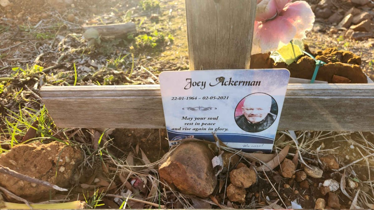 ACKERMAN Joey 1964-2021