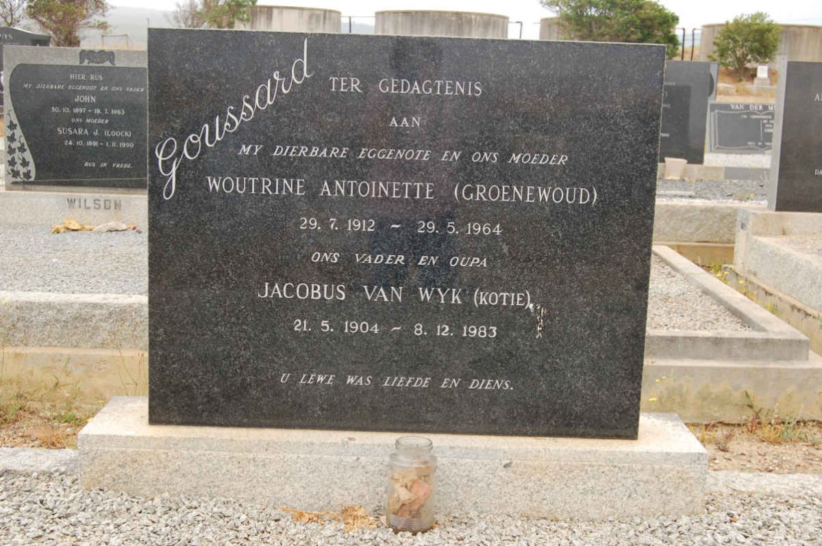 GOUSSARD Jacobus Van Wyk 1904-1983 &amp; Woutrine Antoinette GROENEWOUD 1912-1964