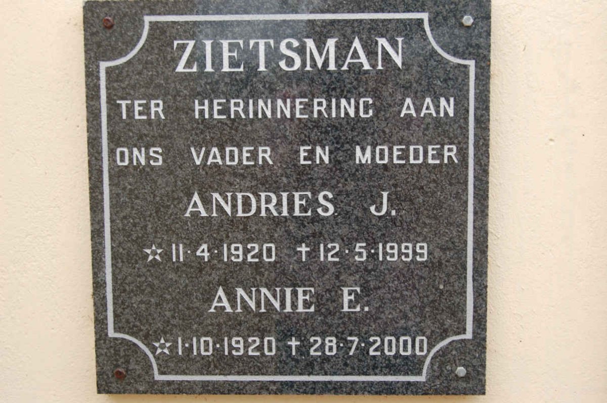 ZIETSMAN Andries J. 1920-1999 &amp; Annie E. 1920-2000