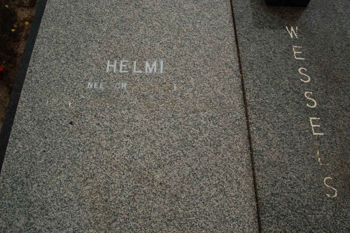 WESSELS Helmi