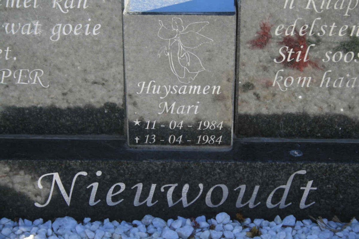 HUYSAMEN Mari 1984-1984