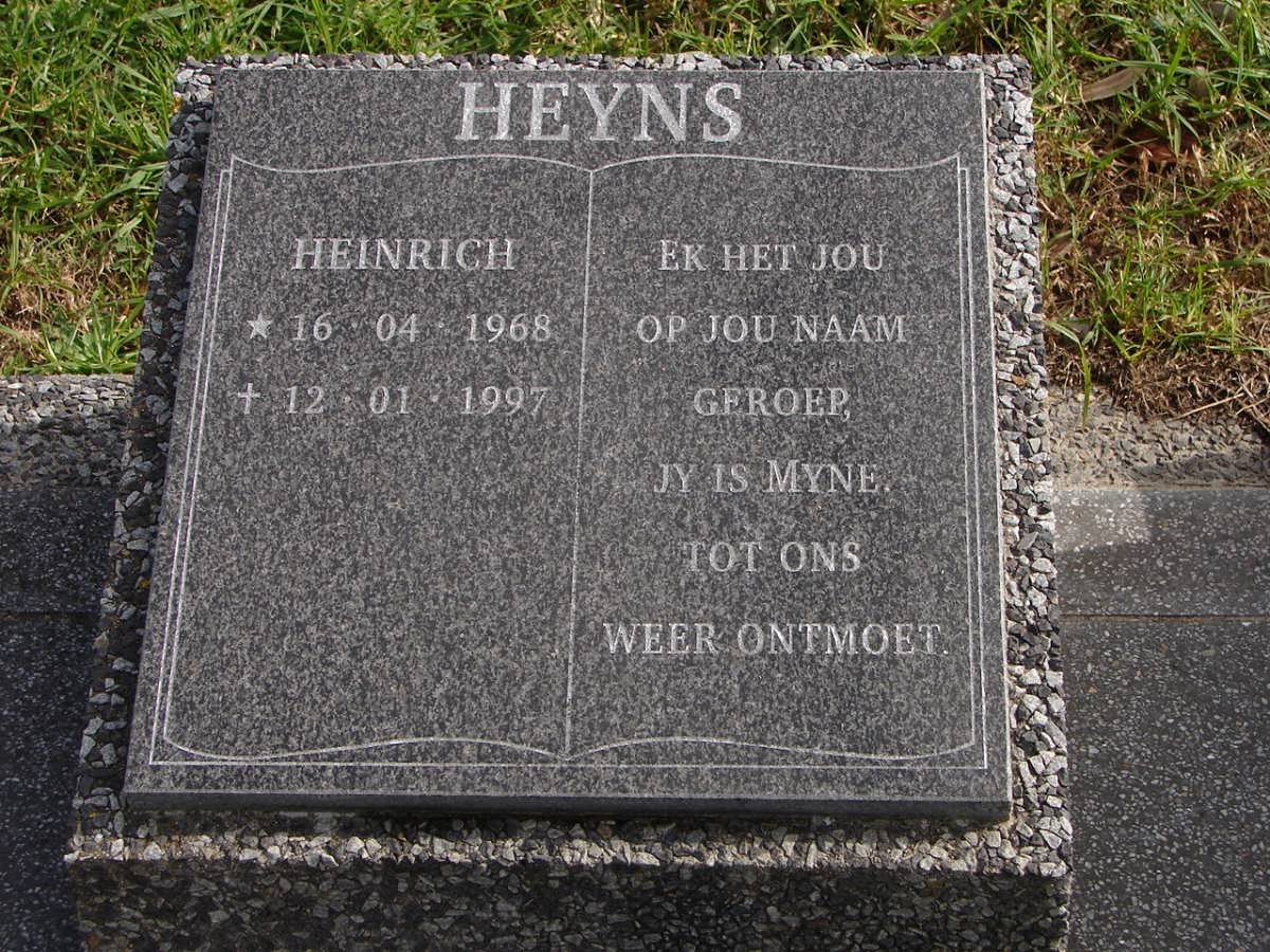 HEYNS Heinrich 1968-1997