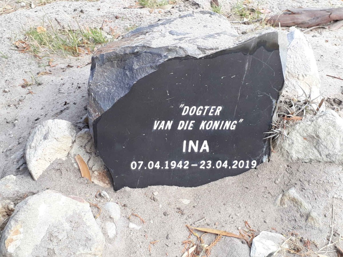 RENSBURG Christina Sussana Maria, Janse van 1942-2019