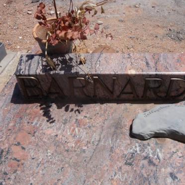 BARNARD ?