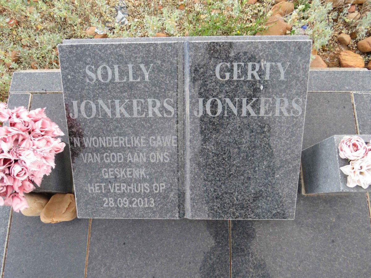 JONKERS Solly -2013 :: JONKERS Gerty