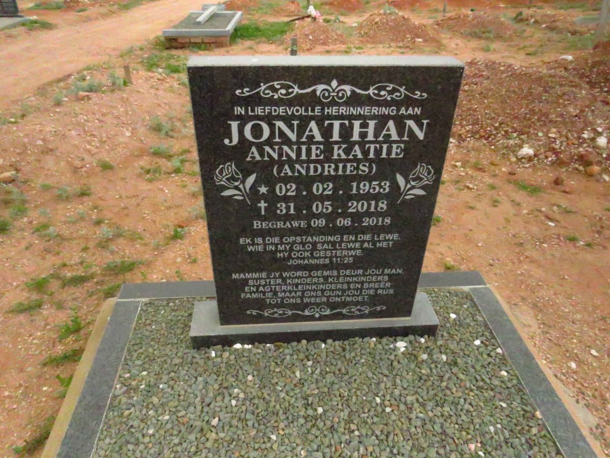 JONATHAN Annie Katie 1953-2018