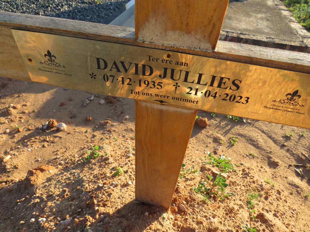 JULLIES David 1935-2023