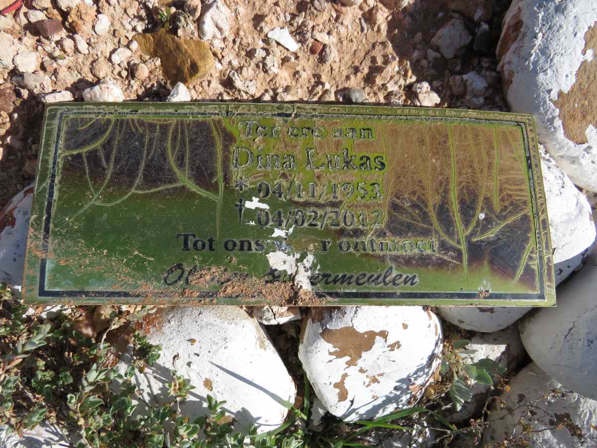 LUKAS Dina 1953-2012