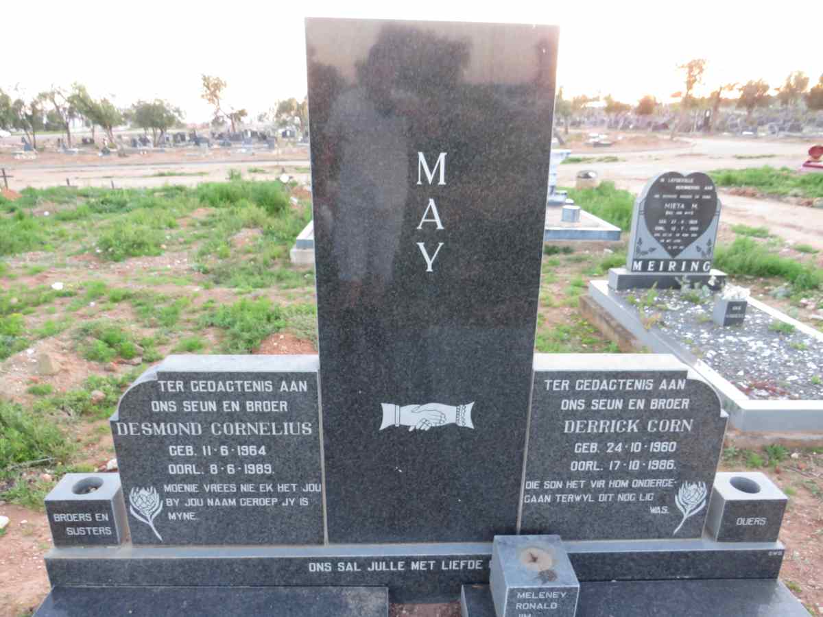 MAY Derrick Corn 1960-1986 :: MAY Desmond Cornelius 1964-1989
