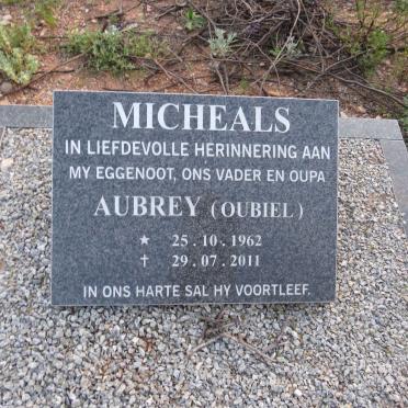 MICHEALS Aubrey 1962-2011