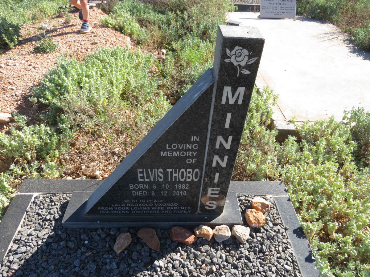 MINNIES Elvis Thobo 1982-2010
