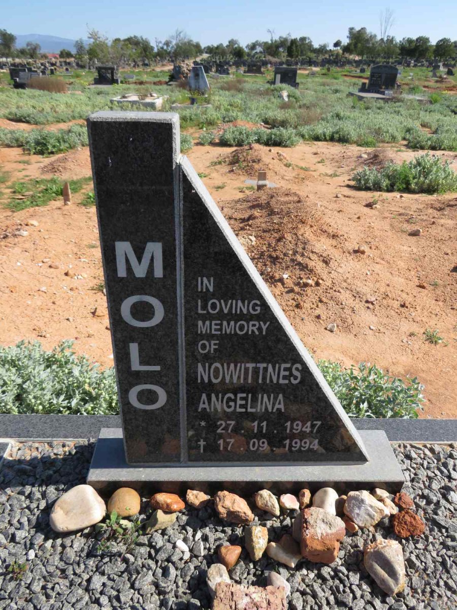 MOLO Nowittnes Angelina 1947-1994