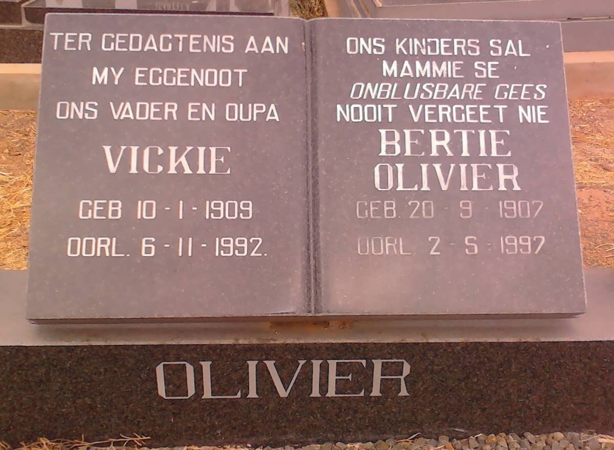 OLIVIER Bertie 1907-1997 &amp; Vickie 1909-1992 