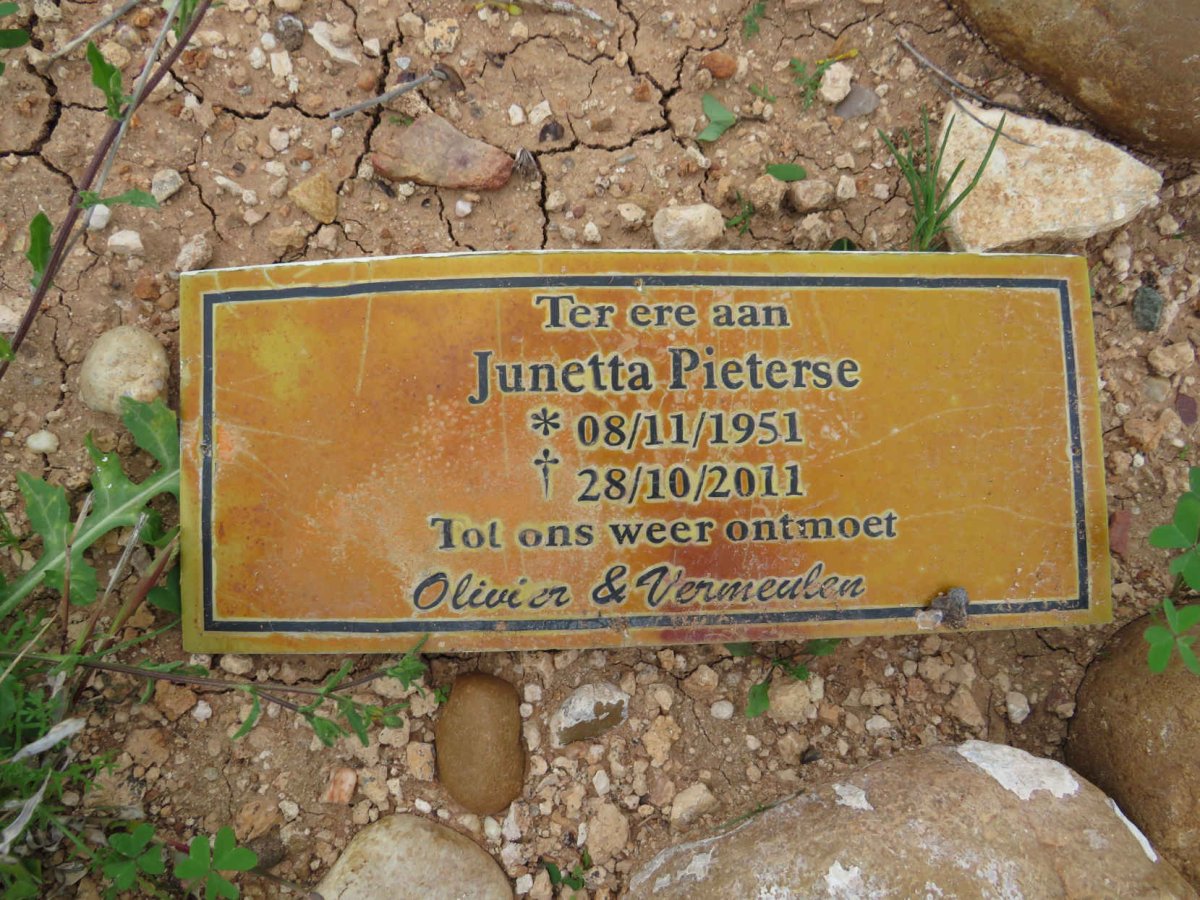 PIETERSE Junetta 1951-2011