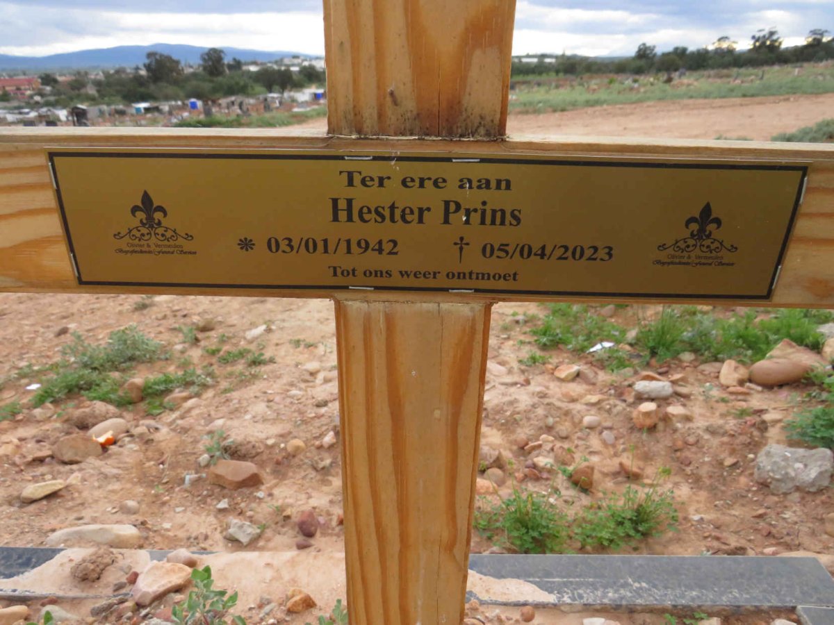PRINS Hester 1942-2023