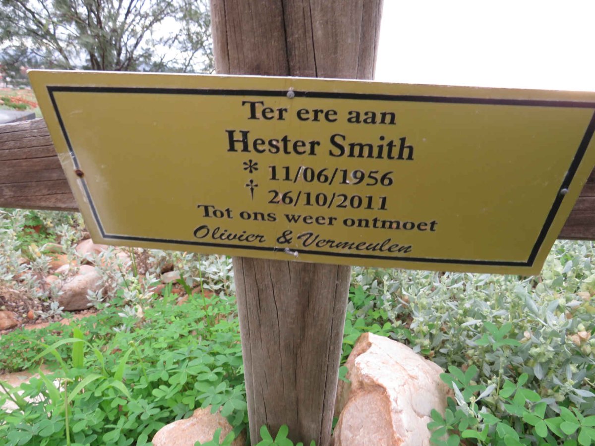 SMITH Hester 1956-2011