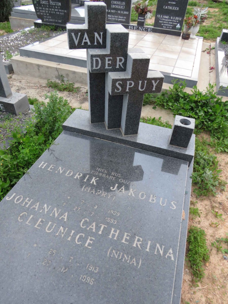 SPUY Hendrik Jakobus, van der 1909-1993 & Johanna Catherina Cleunice 1913-1996_1
