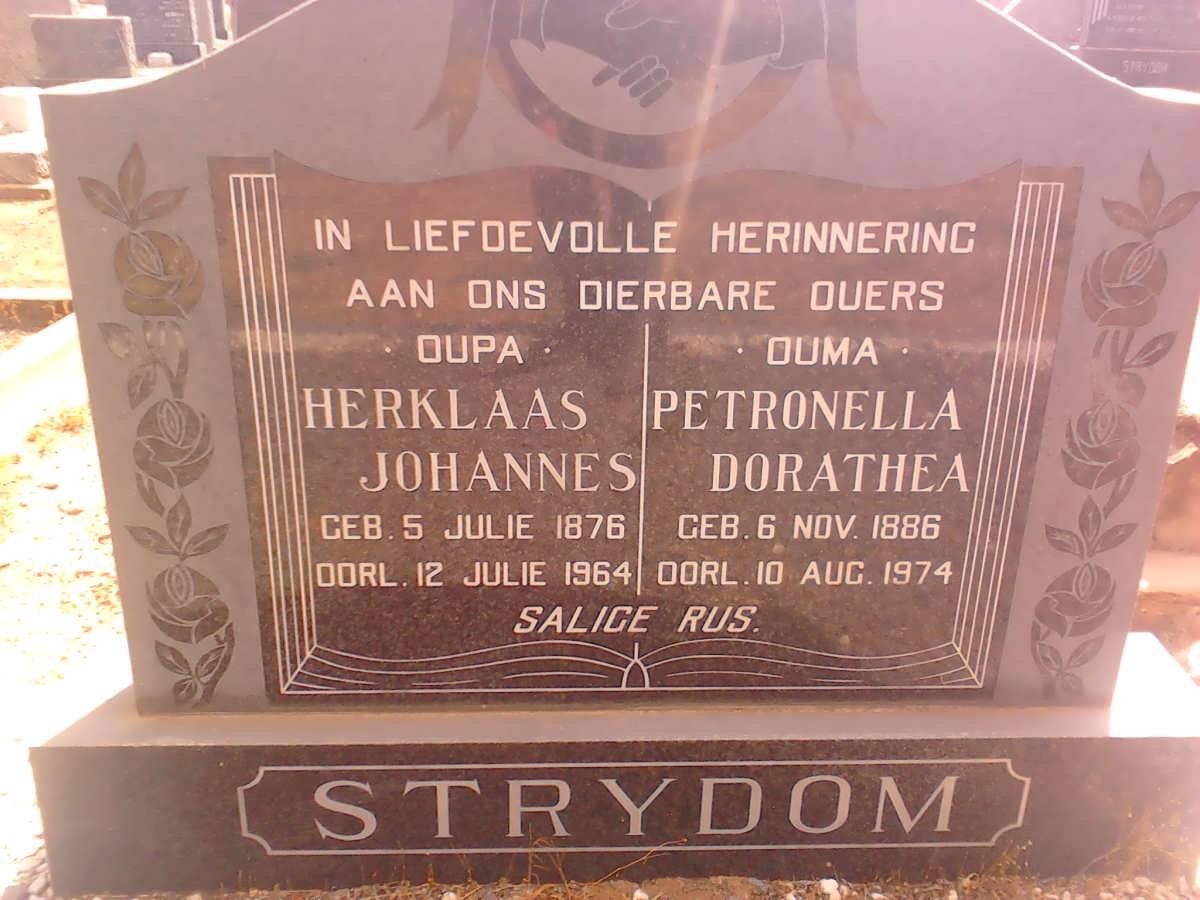 STRYDOM Herklaas Johannes 1876-1964 &amp; Petronella Dorathea 1886-1974