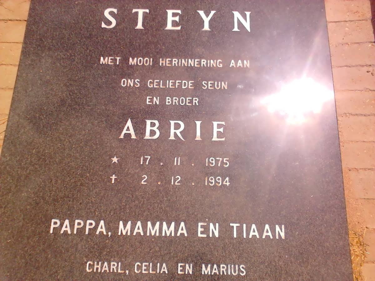 STEYN Abrie 1975-1994