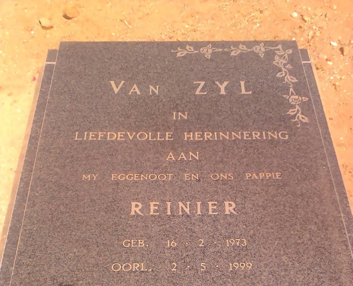 ZYL Reinier, van 1973-1999