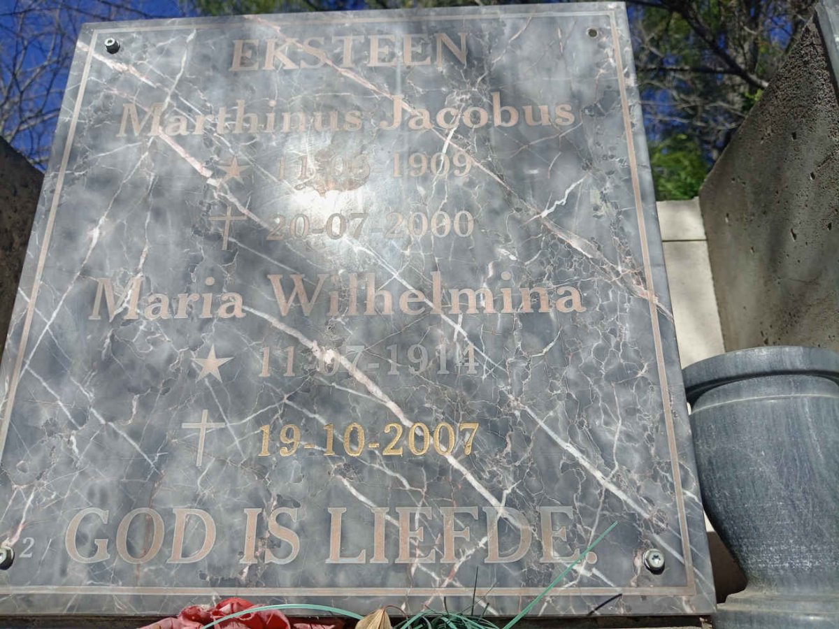 EKSTEEN Marthinus Jacobus 1909-2000 & Maria Wilhelmina 1914-2007