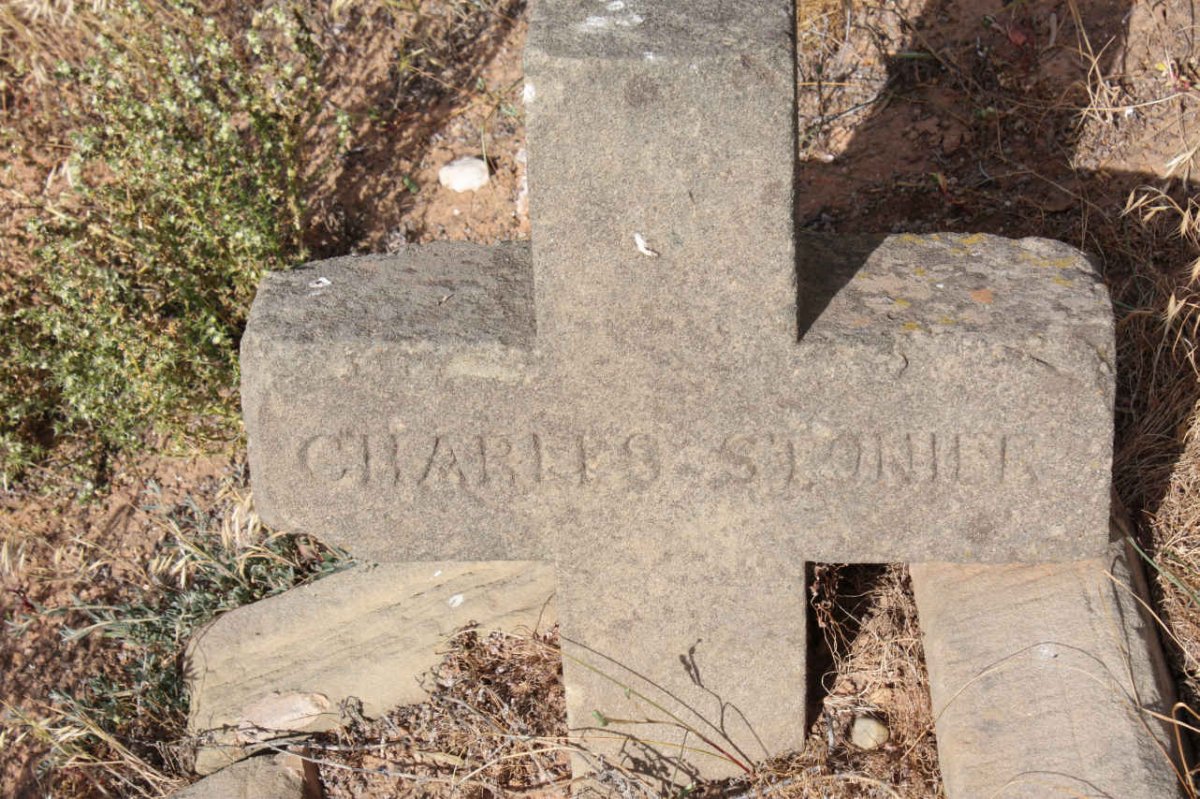 STONIER Charles