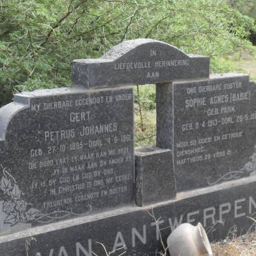ANTWERPEN Gert Petrus Johannes, van 1895-1961 &amp; Sophia Agnes PARK 1913-1984 
