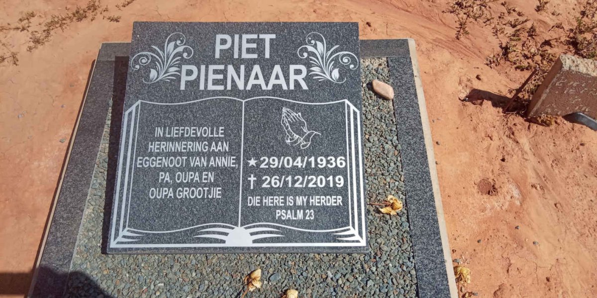 PIENAAR Piet 1936-2019