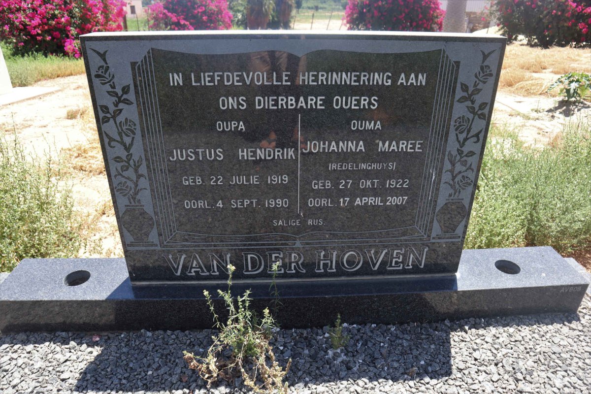 HOVEN Justus Hendrik, van der 1919-1990 &amp; Johanna Maree REDELINGHUYS 1922-2007