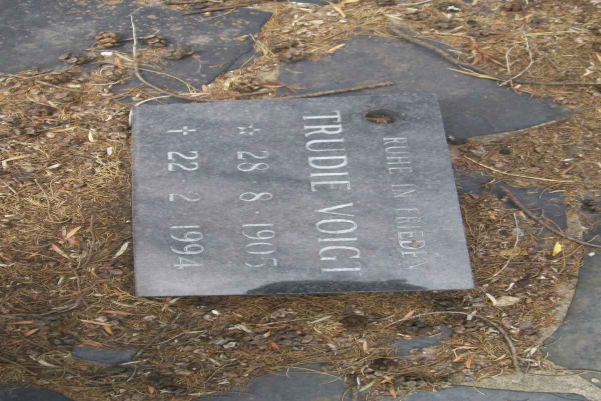 VOIGT Trudie 1905-1994