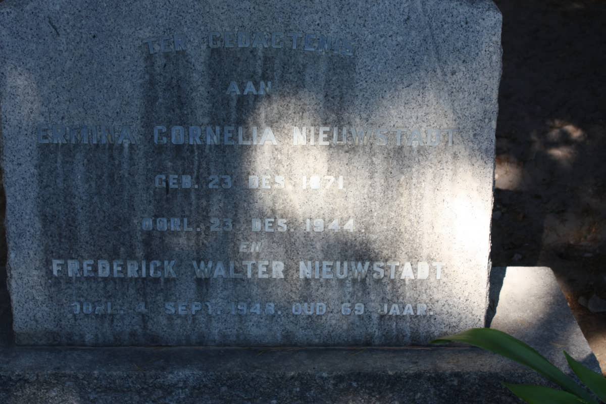 NIEUWSTADT Frederick Walter -1948 &amp; Ermina Cornelia 1871-1944