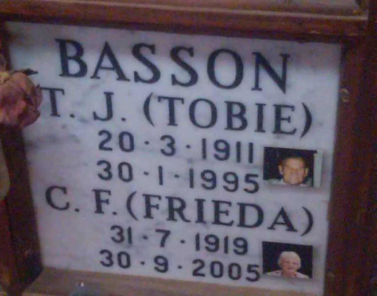 BASSON T.J. 1911-1995 &amp; C.F. 1919-2005