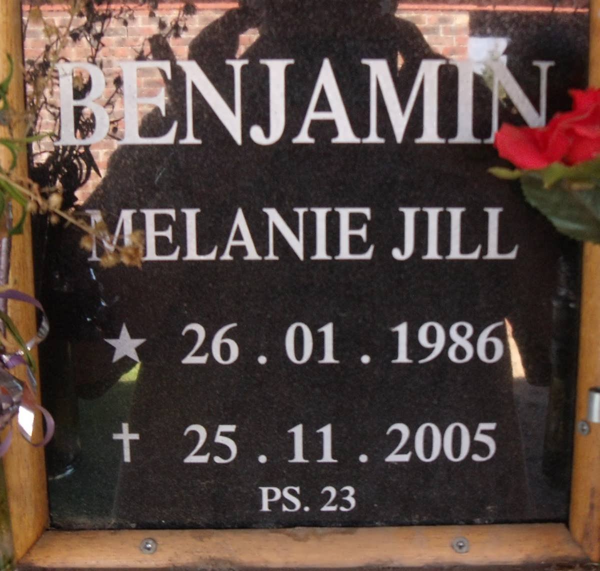 BENJAMIN Melanie Jill 1986-2005