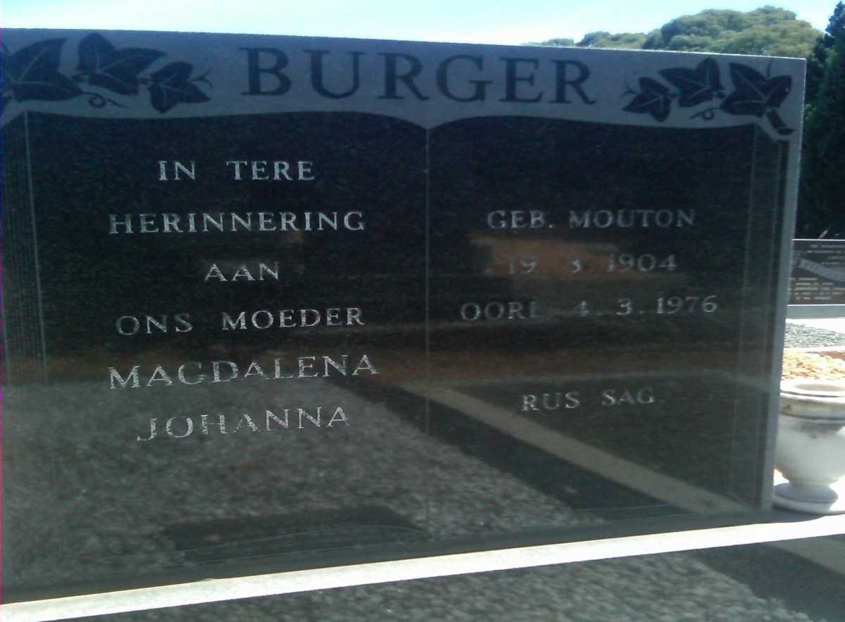 BURGER Magdalena Johanna nee MOUTON 1904-1976 :: BRAND Hanna nee BURGER 1933-2005