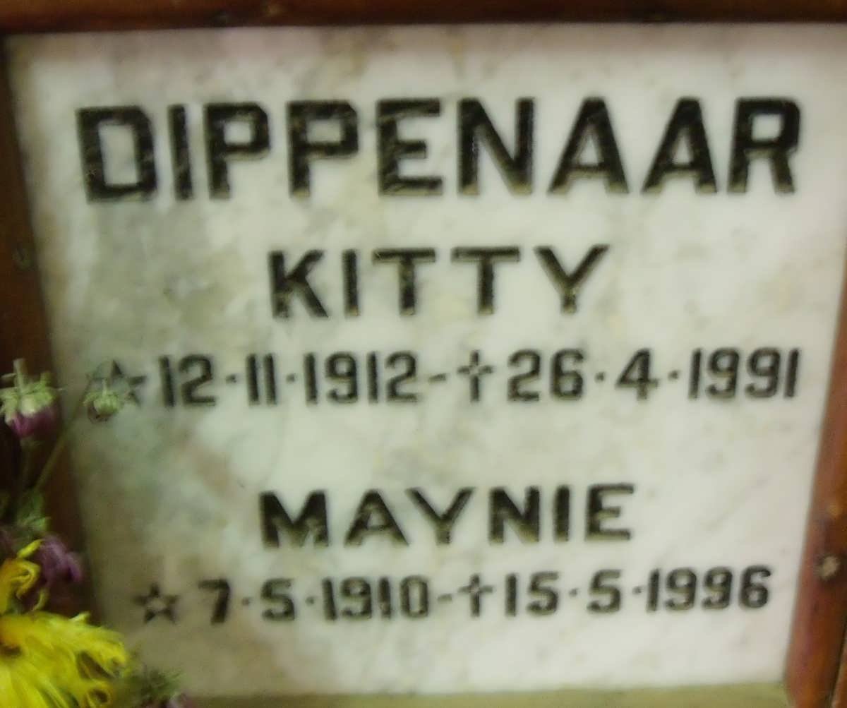 DIPPENAAR Maynie 1910-1996 &amp; Kitty 1912-1991