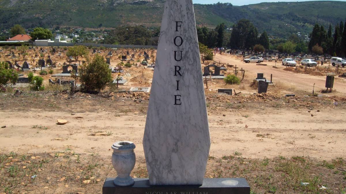 FOURIE Nicolaas William 1941-1997