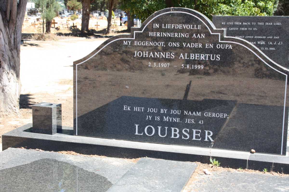 LOUBSER Johannes Albertus 1907-1999